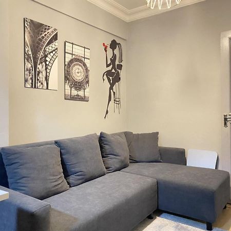 Charming Flat With Balcony In Sinanpasa Besiktas Apartamento Istambul Exterior foto