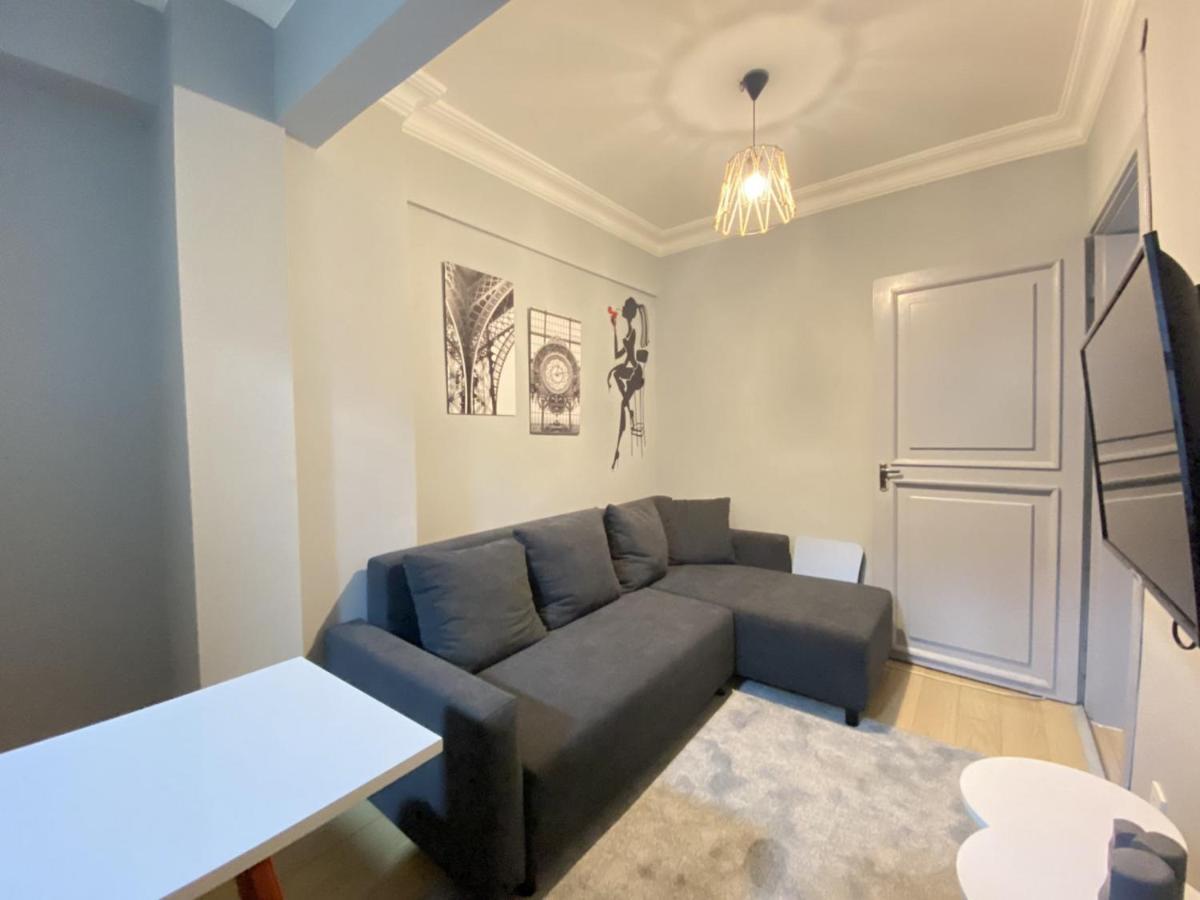 Charming Flat With Balcony In Sinanpasa Besiktas Apartamento Istambul Exterior foto