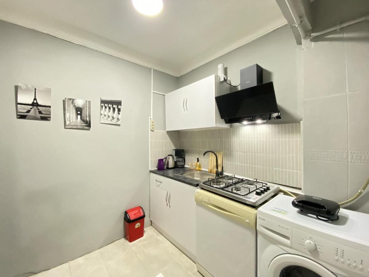 Charming Flat With Balcony In Sinanpasa Besiktas Apartamento Istambul Exterior foto