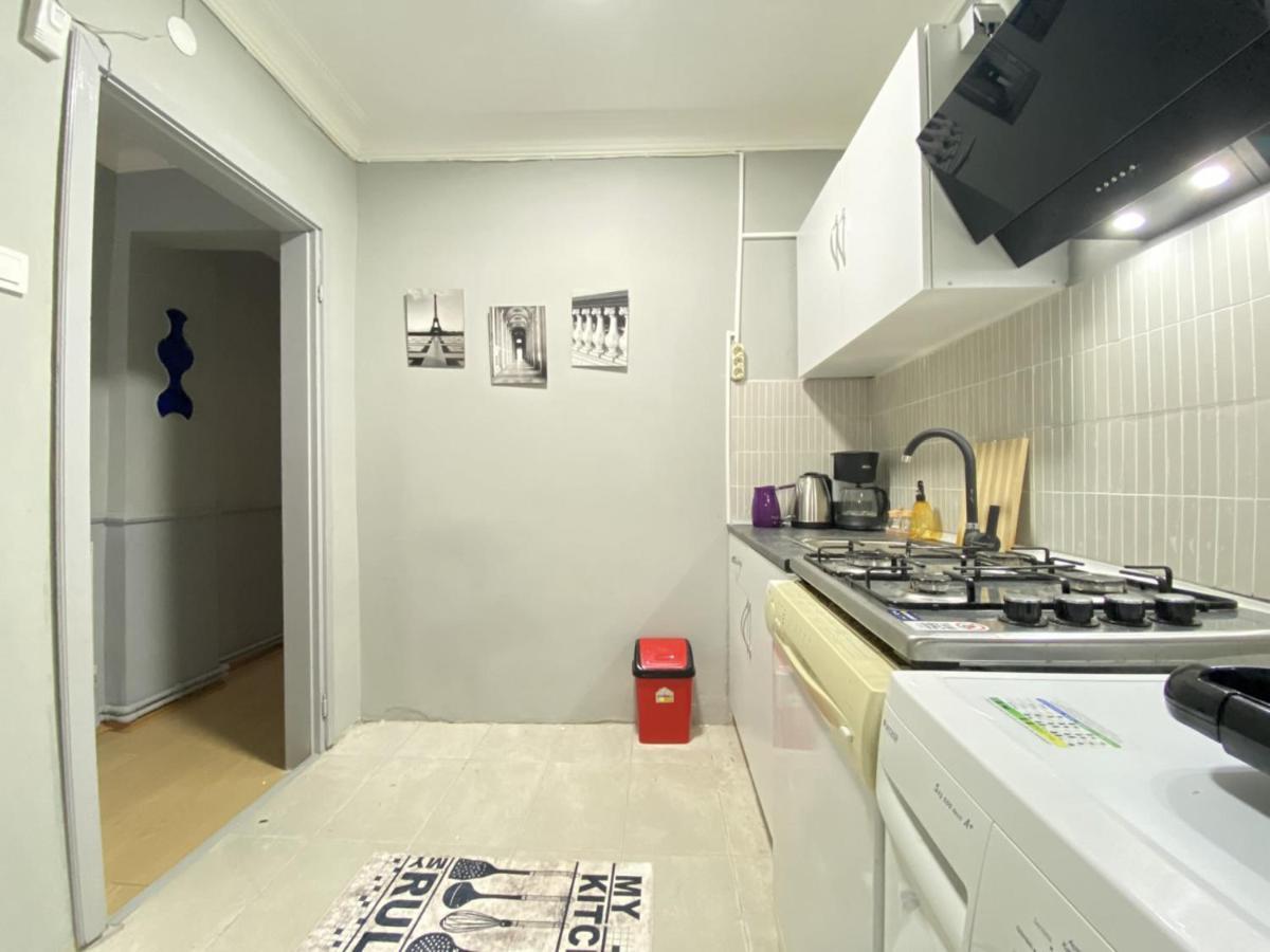Charming Flat With Balcony In Sinanpasa Besiktas Apartamento Istambul Exterior foto